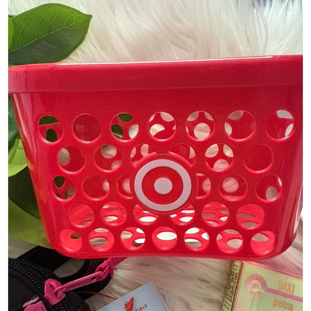 Cute elf/target bundle! - Picture 4 of 5